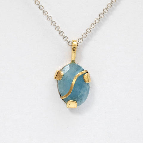 Oval aquamarine pendant - 18k and sterling silver