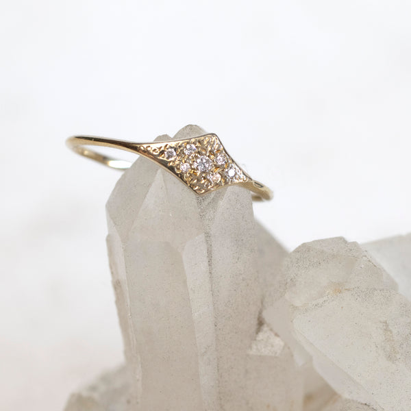 Horizontal Frosted Diamond Ring