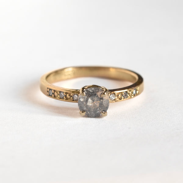 Salt and pepper diamond ring 0.50ct - 18k gold