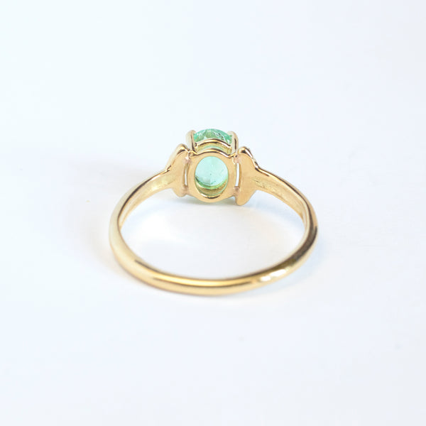 Pale emerald ring with diamonds - 18k gold