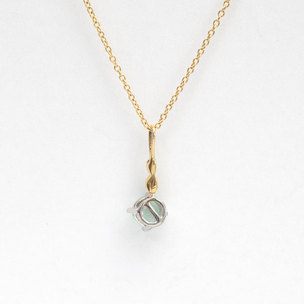 Pale emerald necklace with diamonds - 18k gold